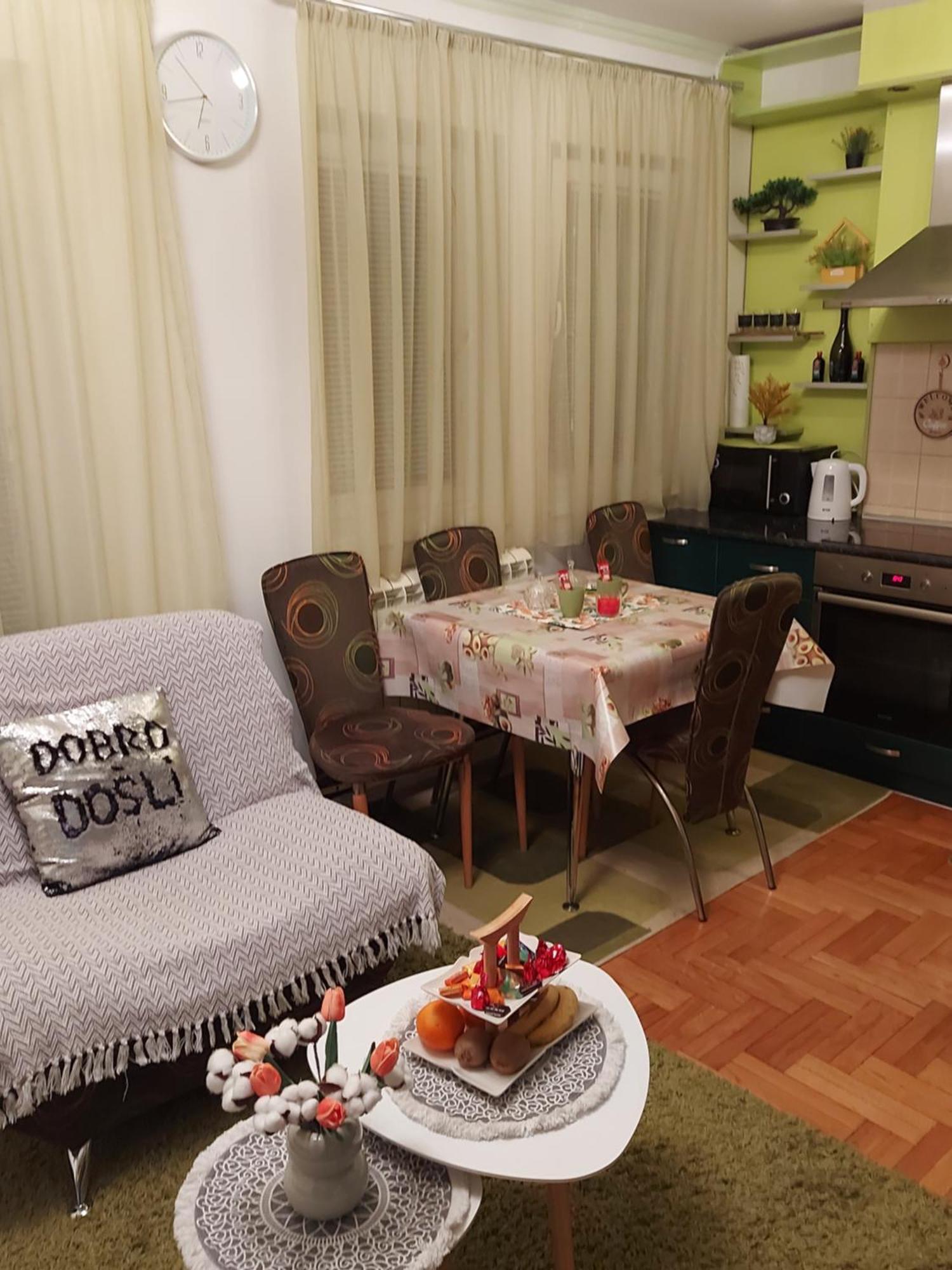 Stancicmilena Apartment โปชาเรวัซ ห้อง รูปภาพ